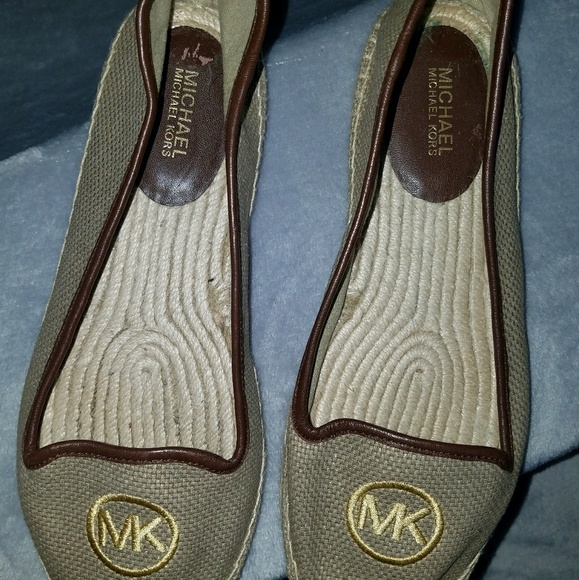 Michael Kors 'Keli' Espadrille Flats - Picture 7 of 7